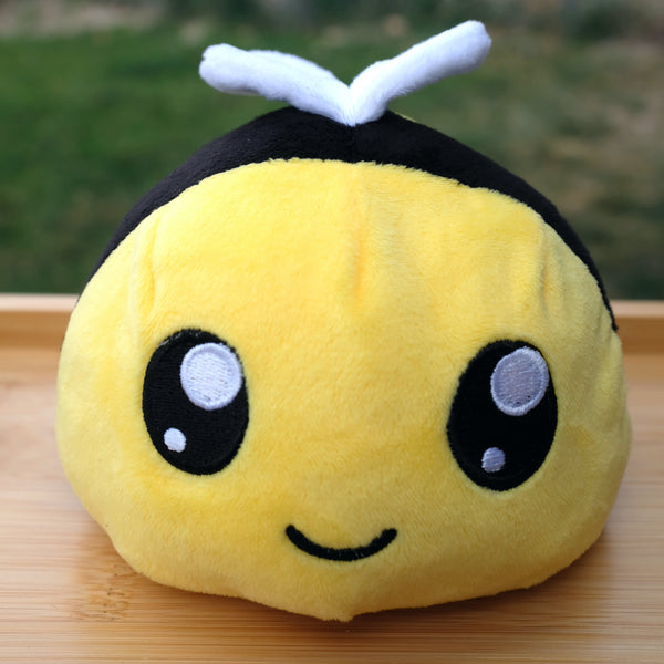 honeybee　ぬいぐるみ Amazon.com: Mewaii Cute Black Cat Bee Plush Pillow, Kawaii