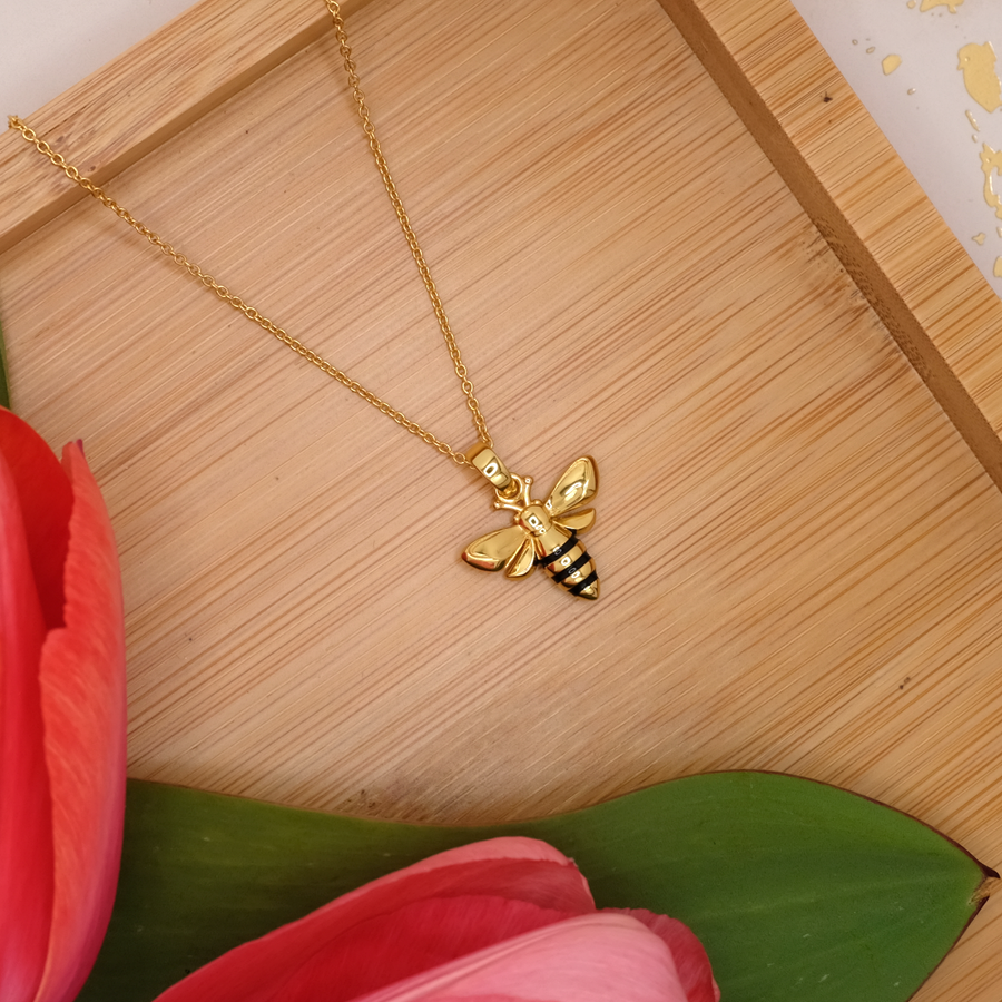 Luxury Queen Bee Necklace Gold *NEW* (Ships 5/1)